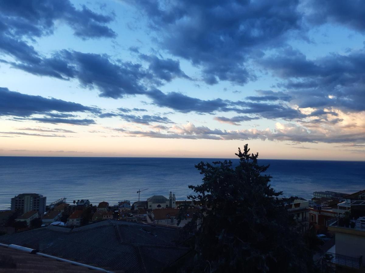 Bressa De Ma Affittacamere, Room & Breakfast Pietra Ligure Εξωτερικό φωτογραφία